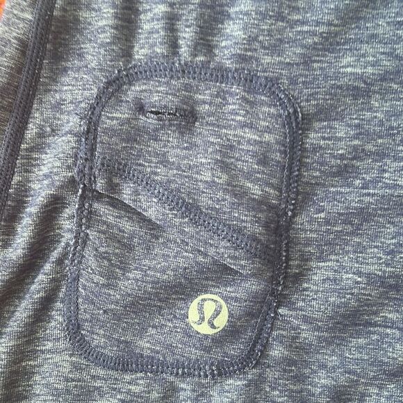 EUC SIZE 6 LULULEMON ATHLETICA RUN FREE TANK TOP - Picture 3 of 5